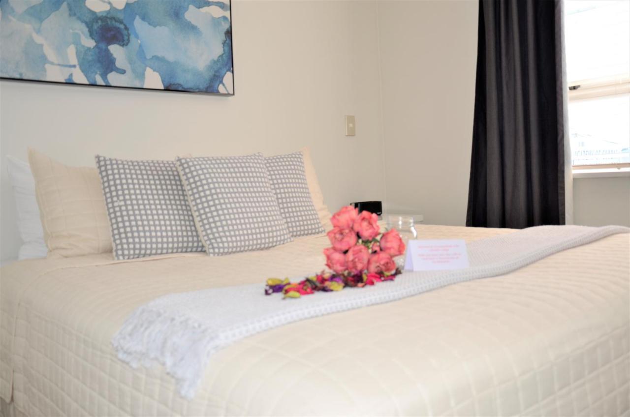 Colombo Lodge Hotel Christchurch Esterno foto