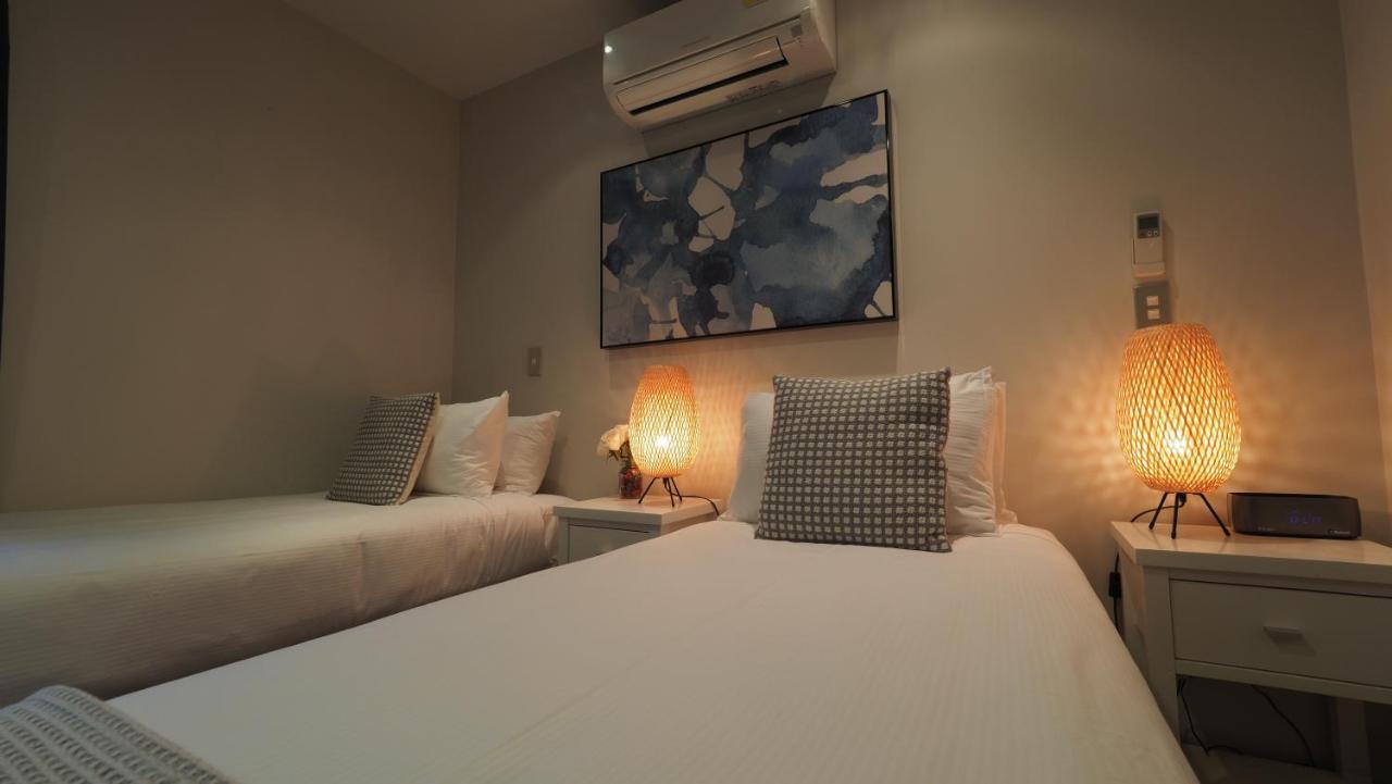 Colombo Lodge Hotel Christchurch Esterno foto