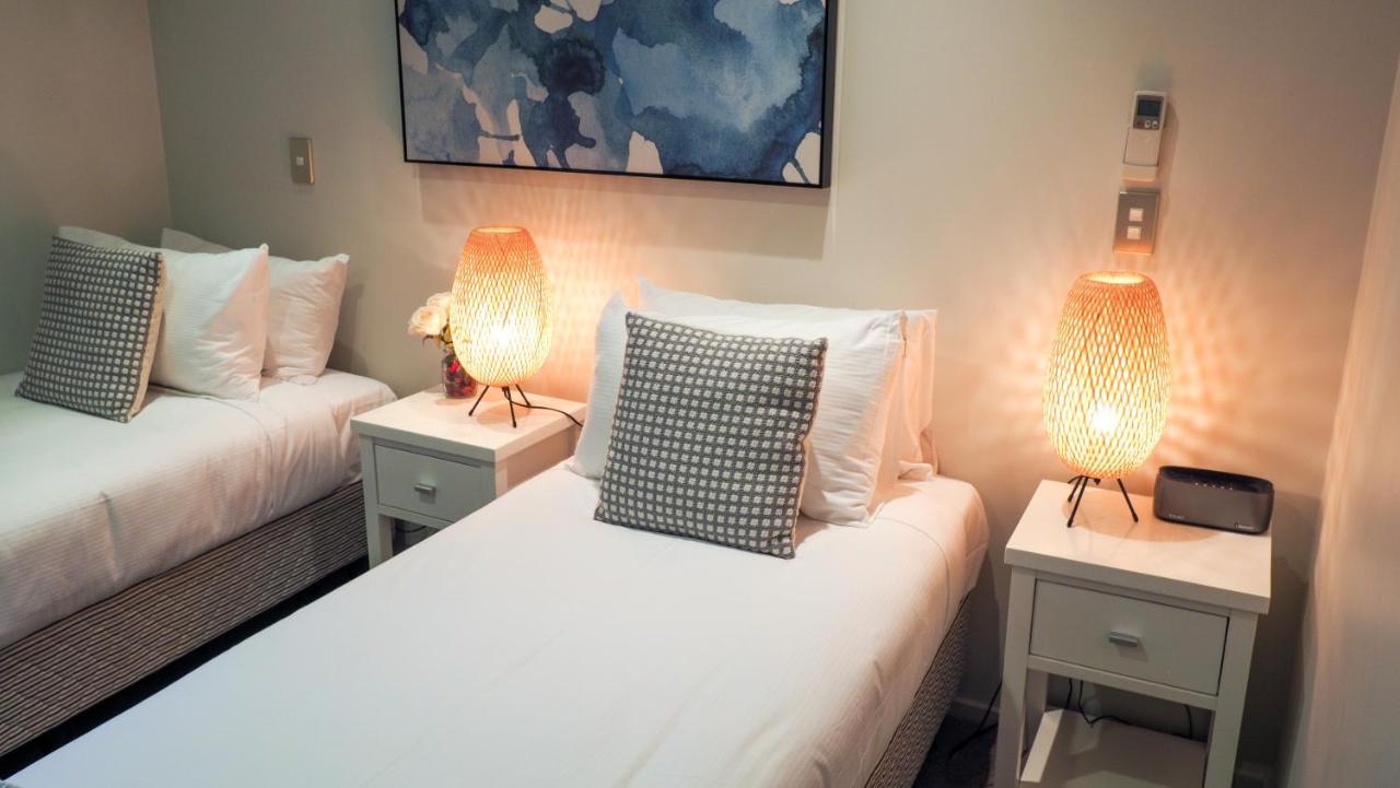 Colombo Lodge Hotel Christchurch Esterno foto